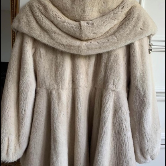 100% luxury high quality Real female mink coat - Picture 7 of 9